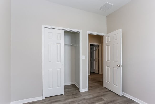 Building Photo - 1703 Chalksand Way