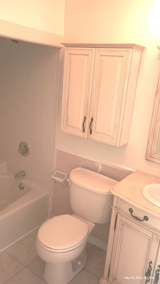 Building Photo - 3 bedrooms  in The Trails subdivision in O...