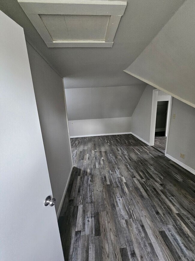 Building Photo - 4bed/2bath house  (EHA APPROVED)