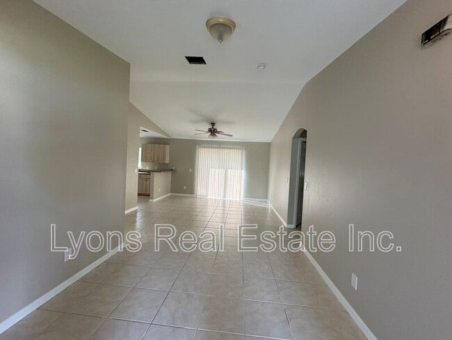 Building Photo - 4793 Jordan Ave S