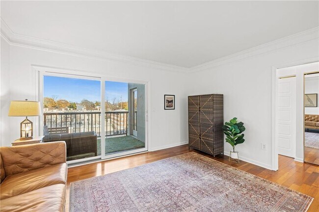 Building Photo - 275 13th St NE