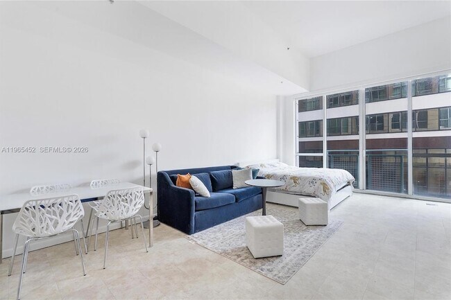 Building Photo - 253 NE 2nd St