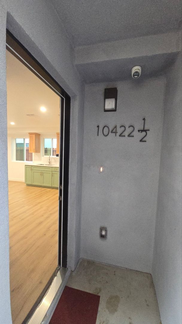 Building Photo - Graham(10422)