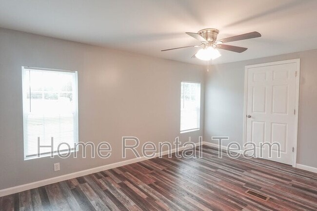 Building Photo - 55 Peachtree Dr