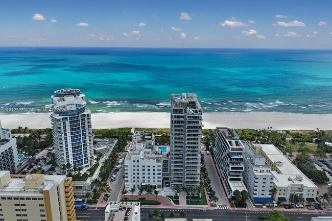 Building Photo - 3737 Collins Ave