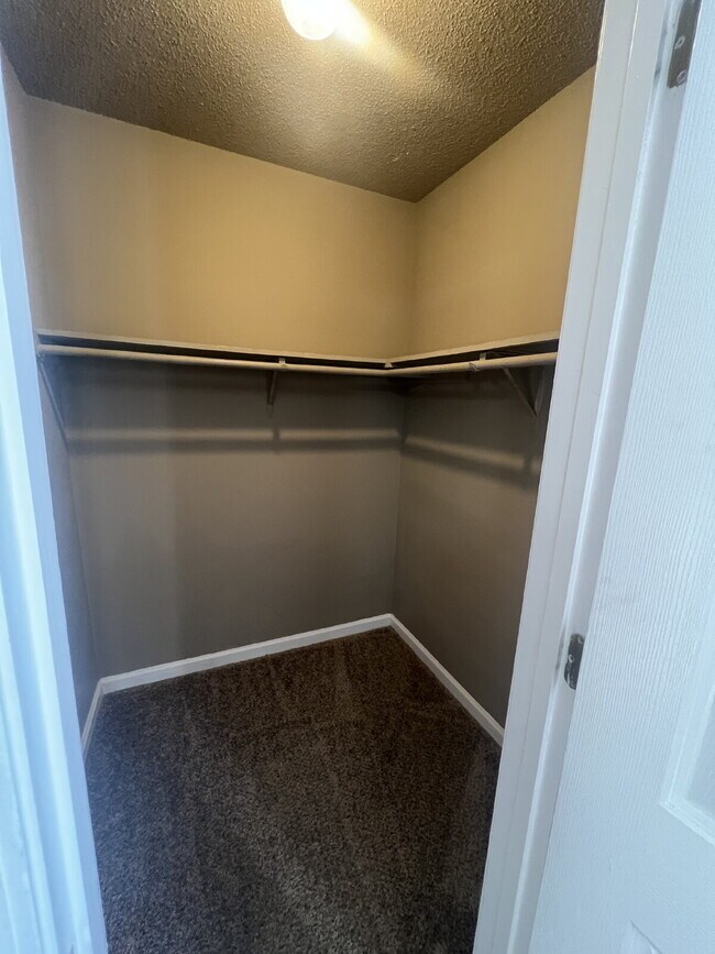 Building Photo - 3864 NORTHEAST DRIVE UNIT C CLARKSVILLE, TN 37042