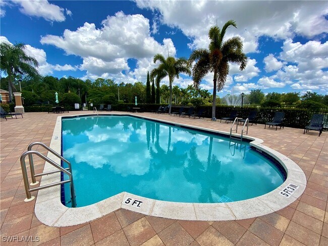 Building Photo - 1840 Florida Club Cir