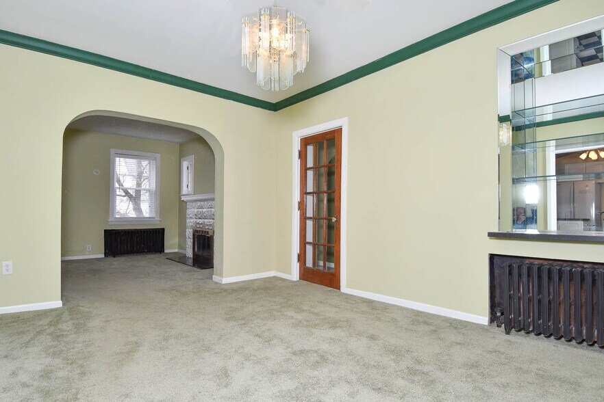 dining room - 2144 East Dr