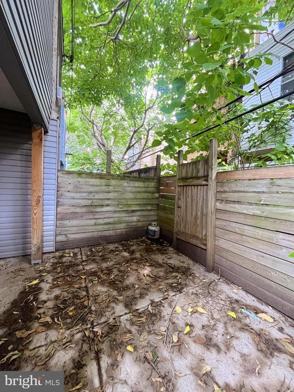 Building Photo - 2626 Gerritt St