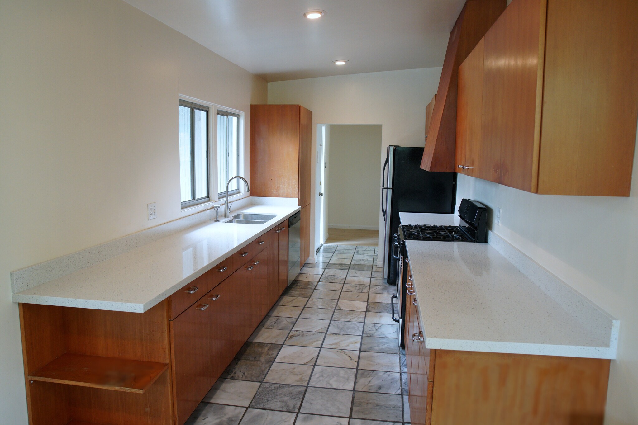 Building Photo - 678 Las Colindas Rd