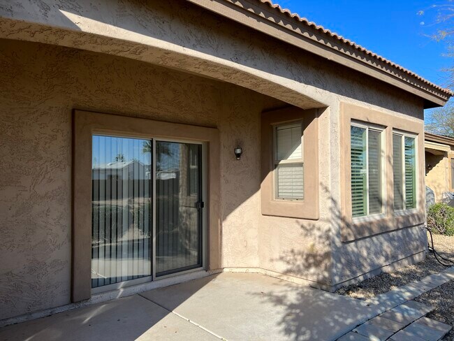 Building Photo - 25 S Quinn Cir