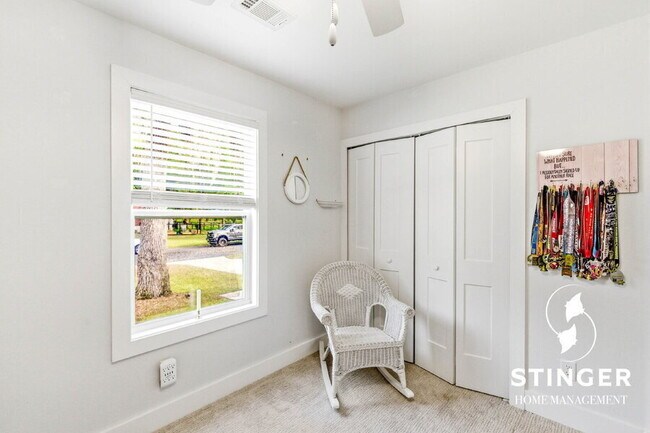 Building Photo - 40 Canopy Ln