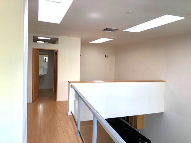 Building Photo - 1012 Marquez Pl