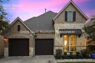 Building Photo - 8024 Paisley-