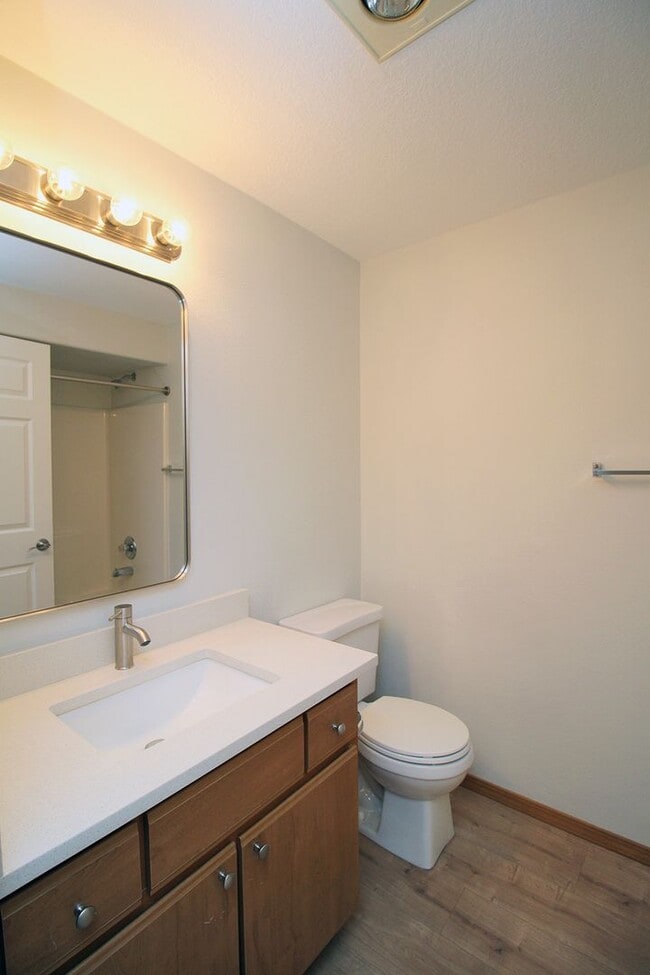 Building Photo - 683 NE 162nd Ave