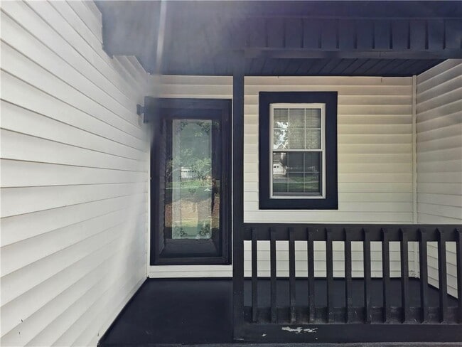 Building Photo - 1800 Keenland Pl