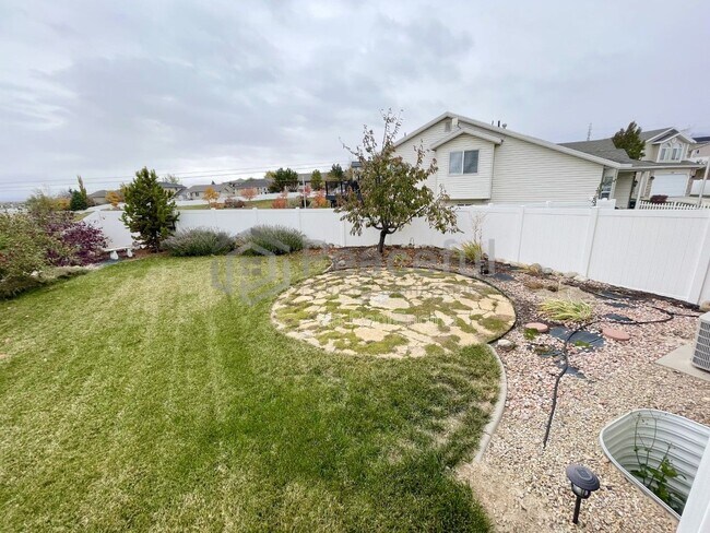 Building Photo - 6975 Kokopelli Ct