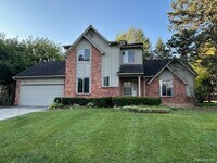 Building Photo - 221 Torrent Ct