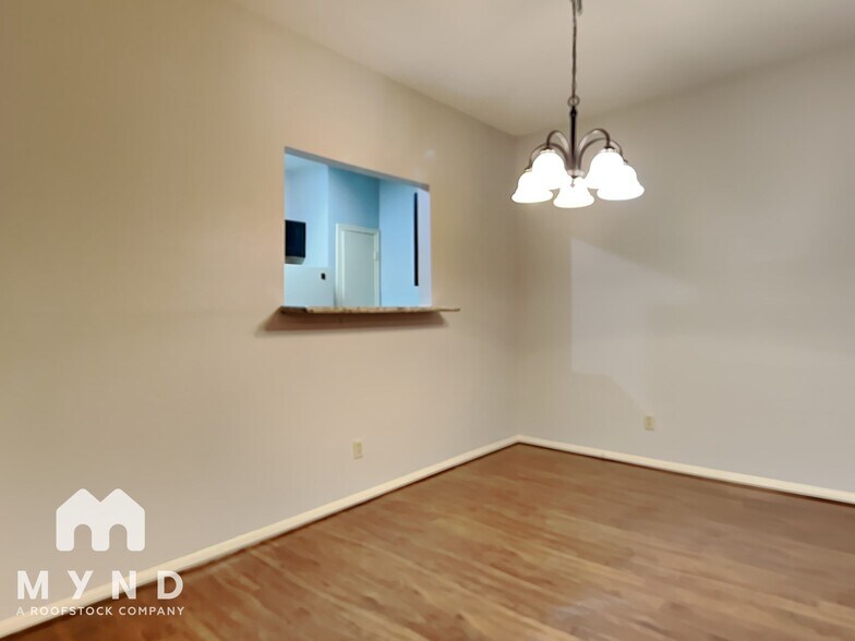 Building Photo - 2884 Holly Hall St