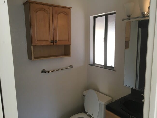 Building Photo - House