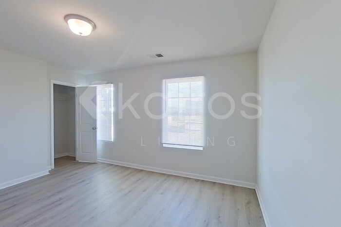 Building Photo - 234 Fox Chase Wy