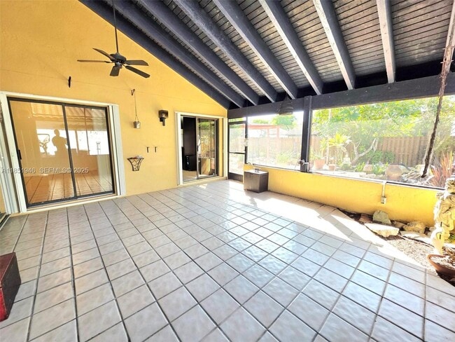 Building Photo - 2320 Dover