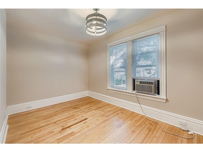 Building Photo - 1834 Fillmore St NE