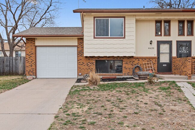 Building Photo - Spacious 2 Bedroom, 1.5 Bath Townhome in Greeley!