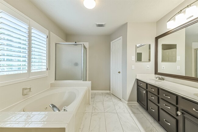 Building Photo - 3030 Jane Long League Dr