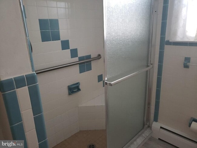 Building Photo - 18 S Oakland Ave