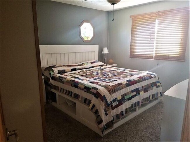 Building Photo - Great home, great quiet neighborhood!