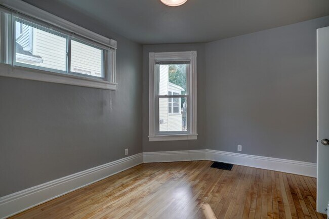 Building Photo - 538 W Wilson St