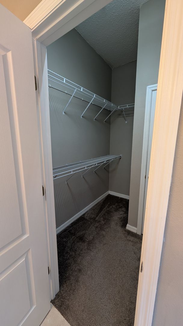 Building Photo - Two Bedrooms with floor plan at the same level and one car garage.