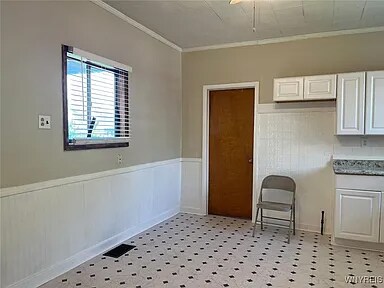 Building Photo - 50 Ideal St