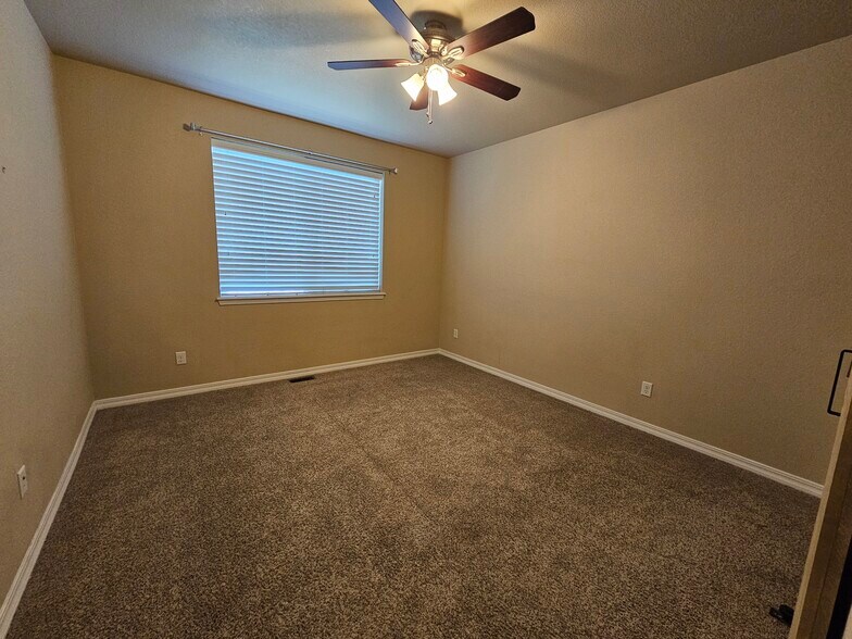 Building Photo - 5910 Traditions Dr