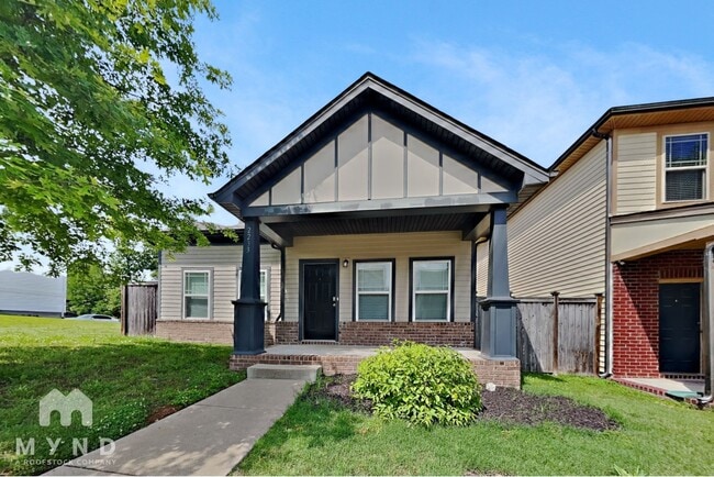 Building Photo - 2233 Dale View Dr