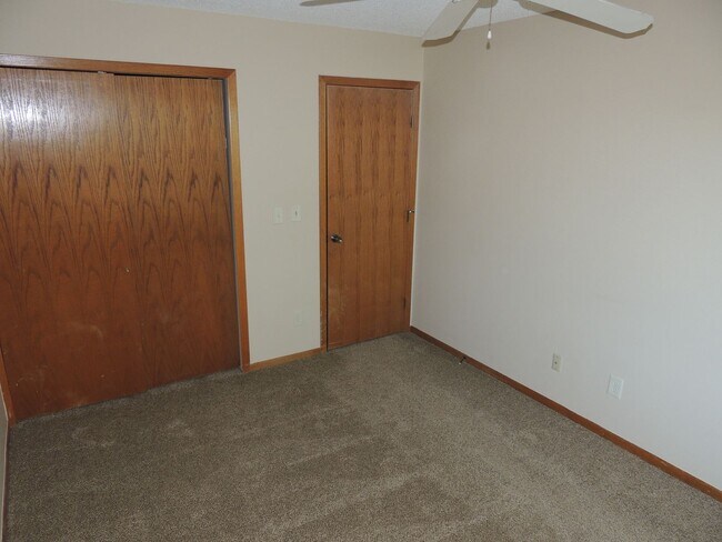Building Photo - 815 S Joplin Cir