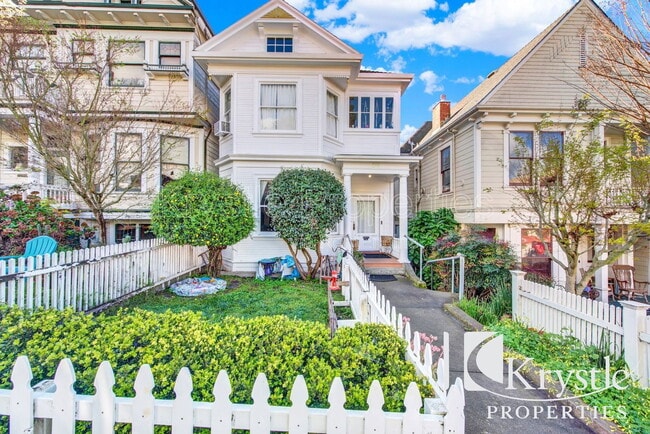 Building Photo - 519 Virginia St