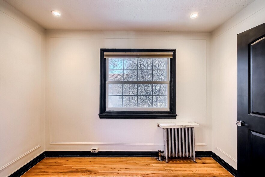Building Photo - 1365 Corona St
