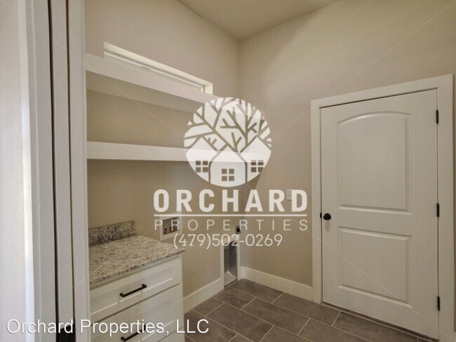 Building Photo - 4 br, 3 bath House - 1228 Giulia Ave.