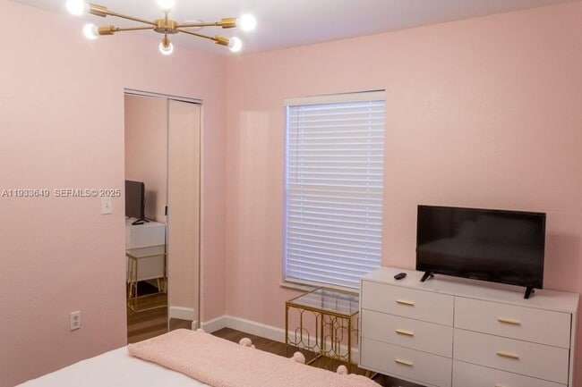 Building Photo - 765 NW 77th St