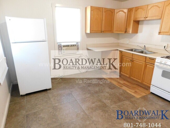 Building Photo - 2992 S 8850 W