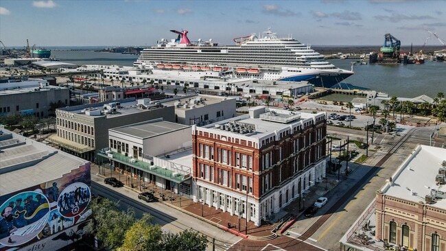 Building Photo - 2206 The Strand