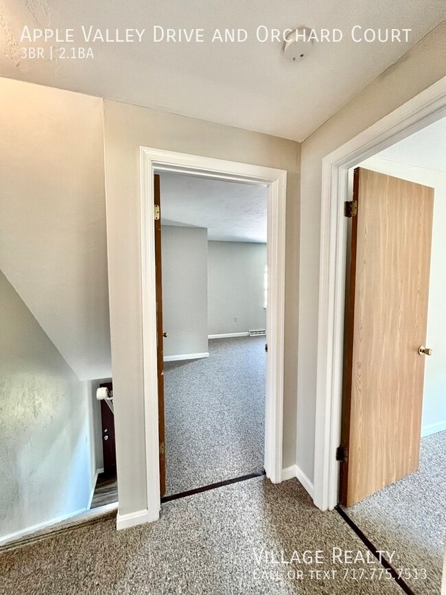 Building Photo - 710 Apple Valley Dr