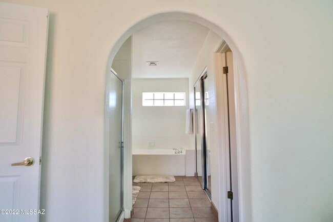 Building Photo - 5258 N Adobe Cir