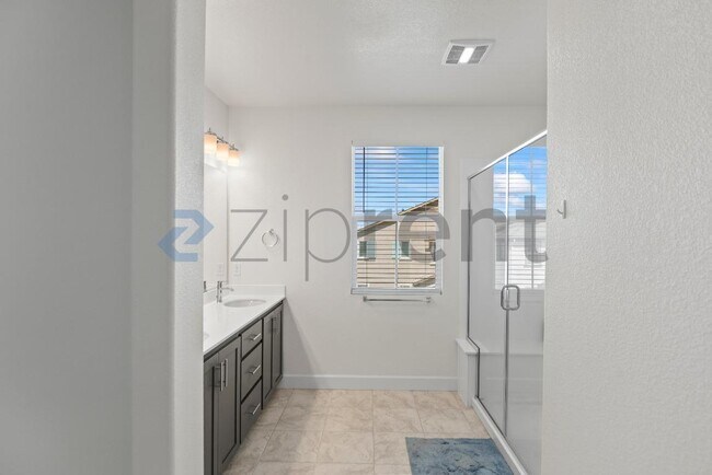 Building Photo - 109 Tranquil Ln