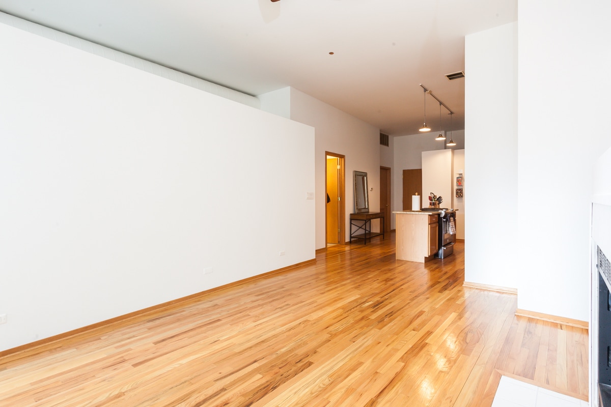 Building Photo - 910 S Michigan Ave