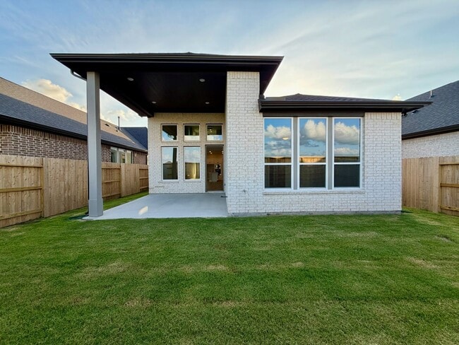 Building Photo - 9635 Poinsettia Hvn Ln