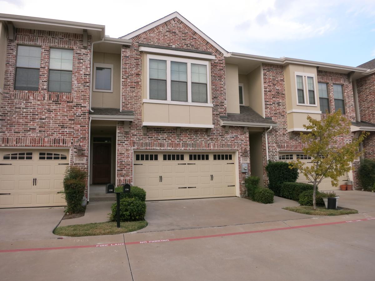 Building Photo - 1206 Emerald Glen