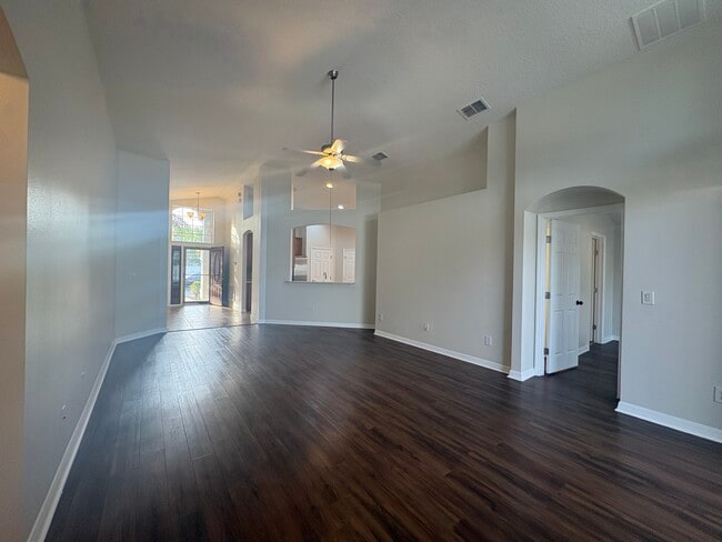 Building Photo - 14956 Braywood Trail